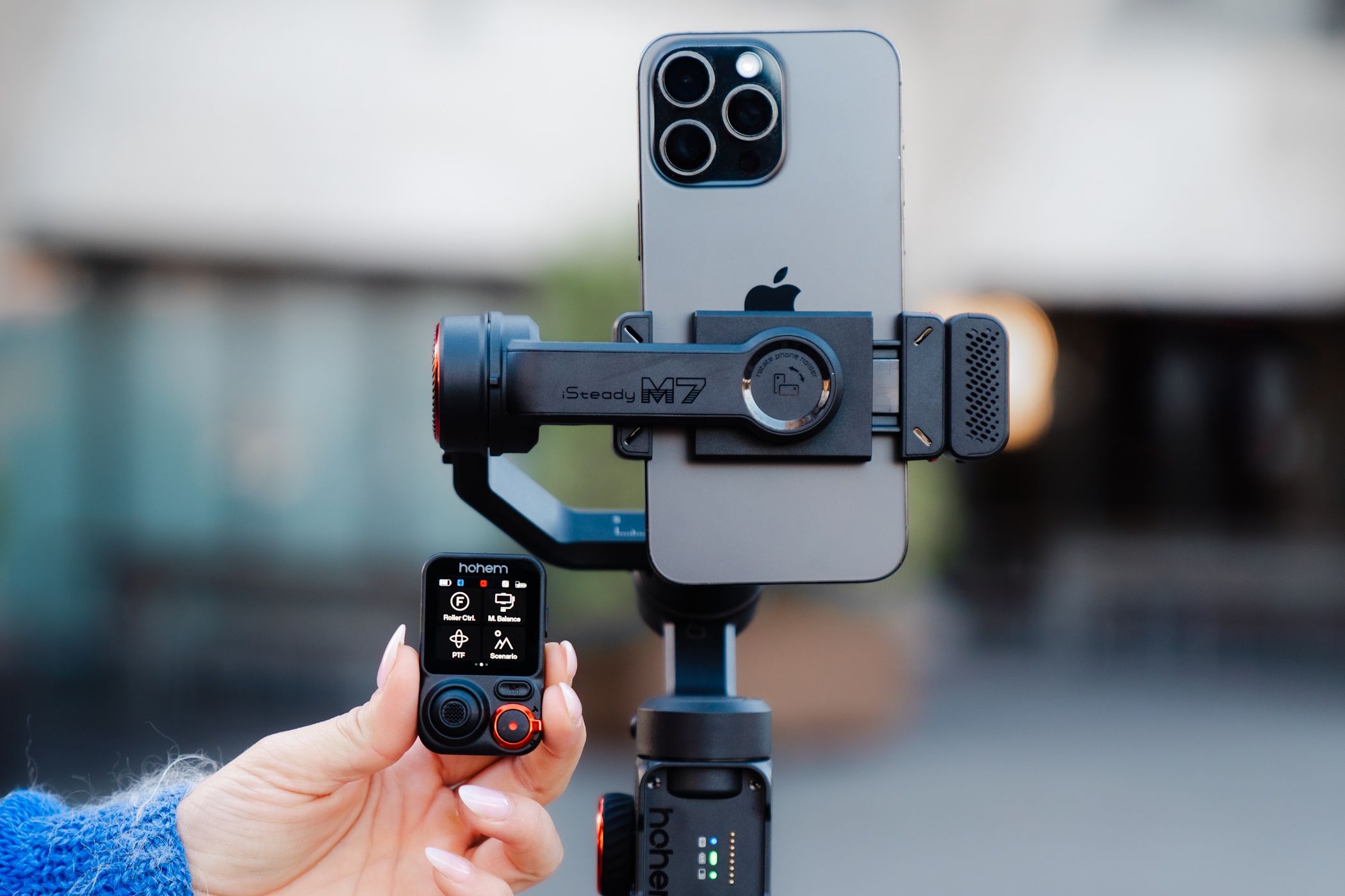 Hohem - AI Tracking Smartphone Gimbal Stabilizer Your Ultimate Companion for Smooth Videos